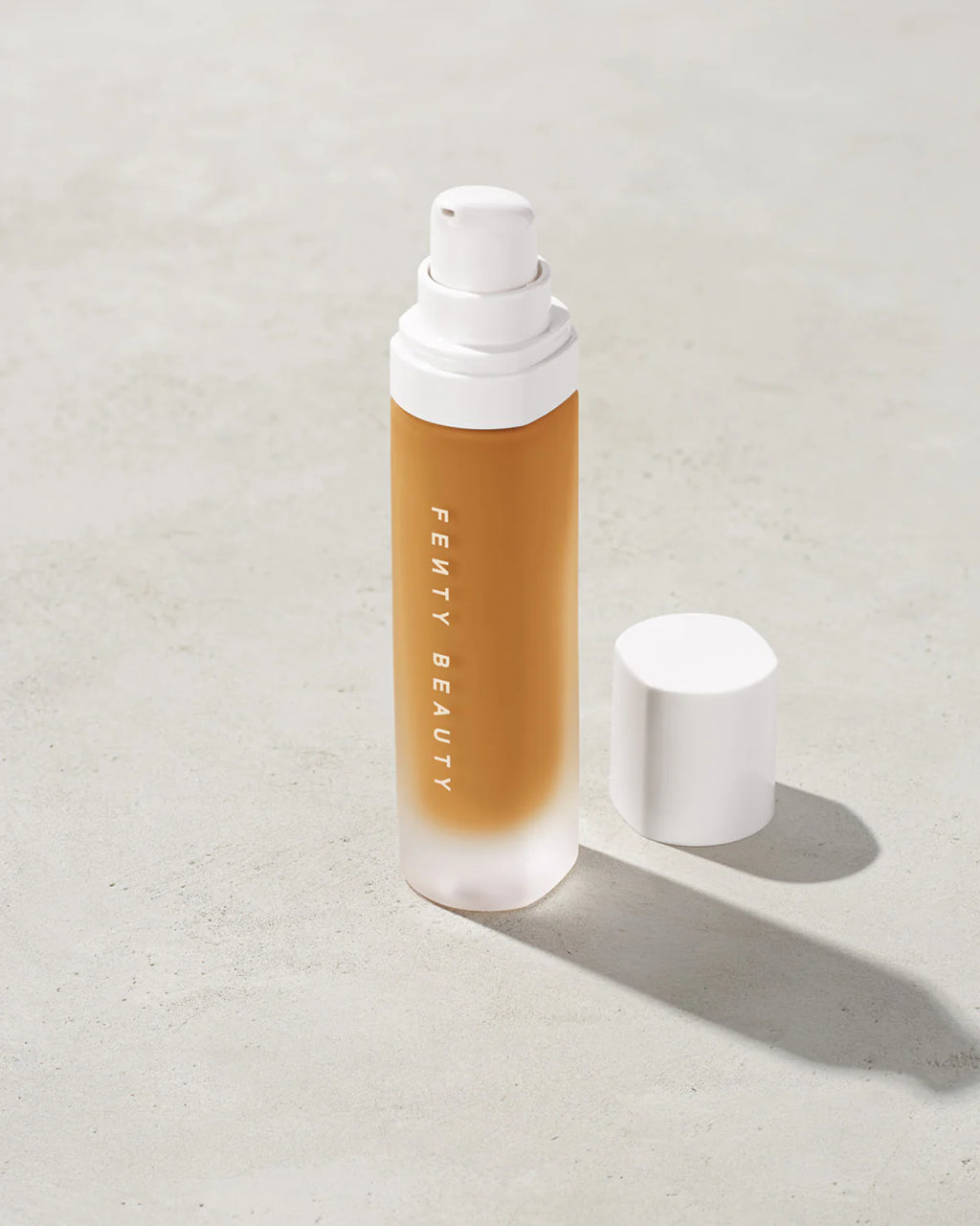 Fenty Beauty Pro Filt’r Soft Matte Longwear Foundation – Base Mate de Larga Duración