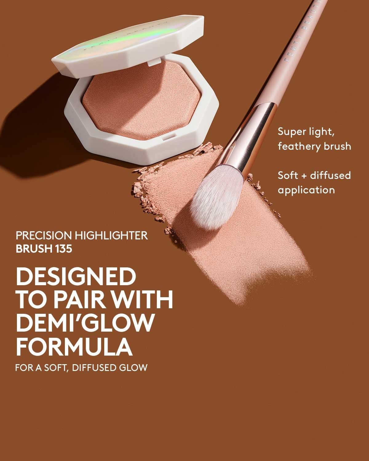 Fenty Beauty Precision Highlighter Brush 135 – Brocha Difuminadora Profesional